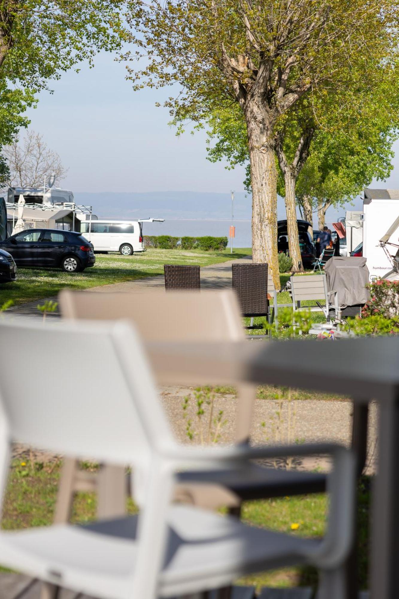 Mobile Homes Direkt Am Strand Des Neusiedler Sees Podersdorf am See Exterior photo